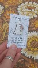 Load and play video in Gallery viewer, Flower Ghost Pin Badge
