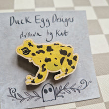 Load image into Gallery viewer, Panamanian Yellow Frog Wooden Pin Badge
